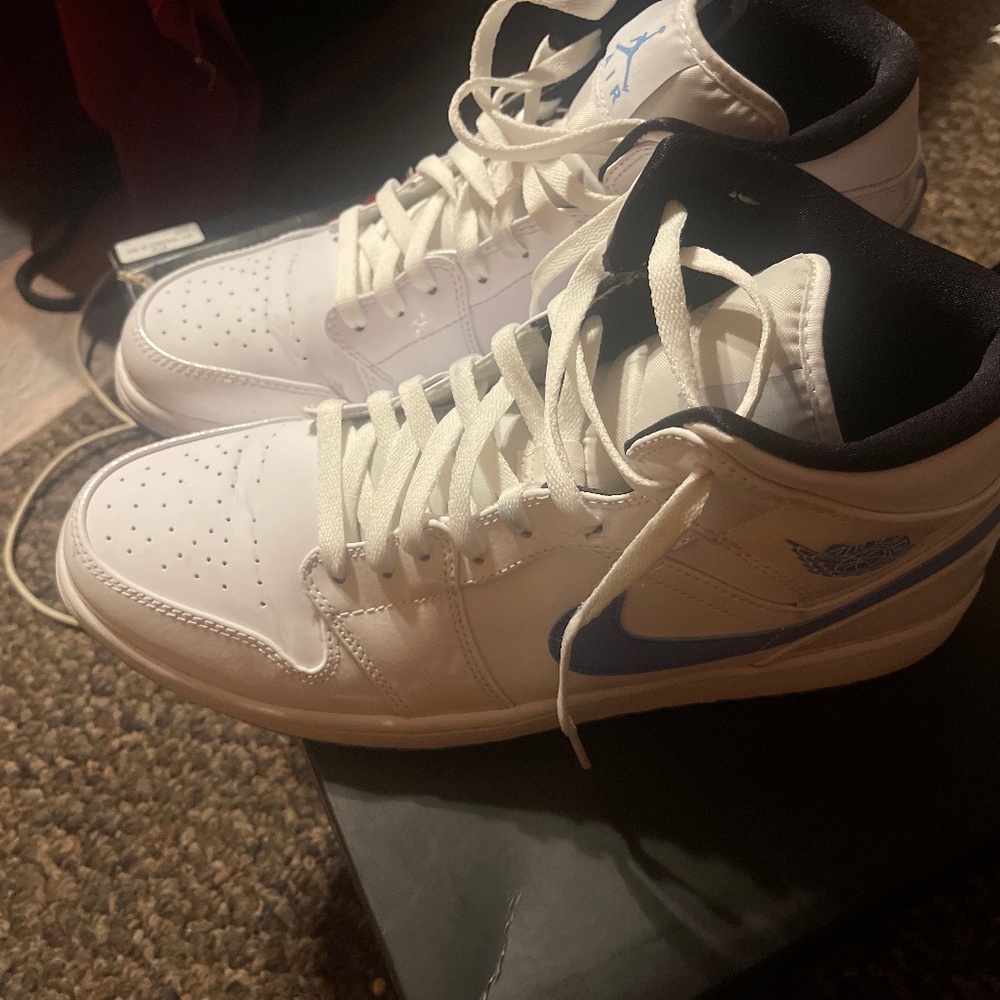 Air Jordan 1 mid , white/legend blue-black blanc/ceil-noir
